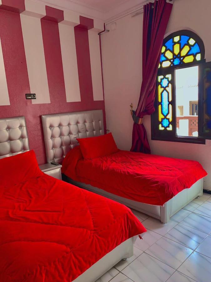 Hotel Sevilla Chefchaouen Bagian luar foto