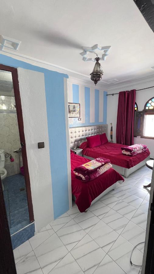 Hotel Sevilla Chefchaouen Bagian luar foto